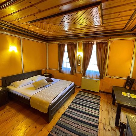 Guest Rooms Colorit Koprivștița Exterior foto
