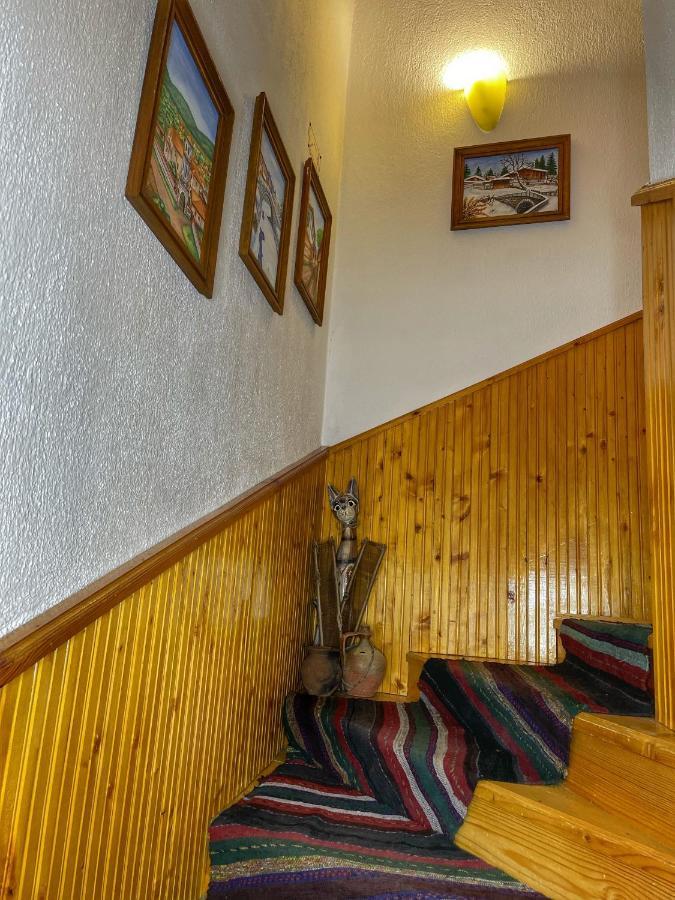 Guest Rooms Colorit Koprivștița Exterior foto