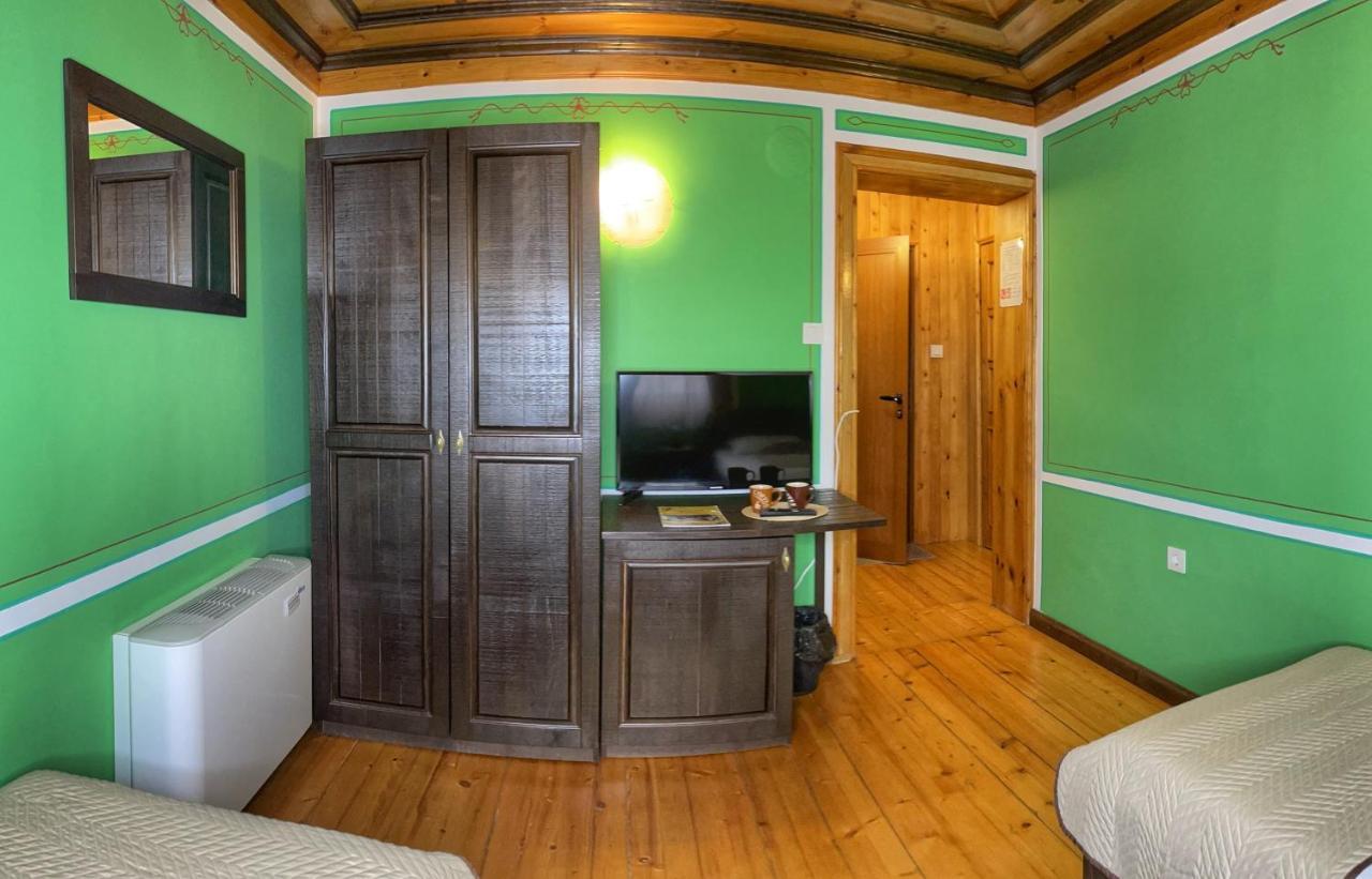 Guest Rooms Colorit Koprivștița Exterior foto